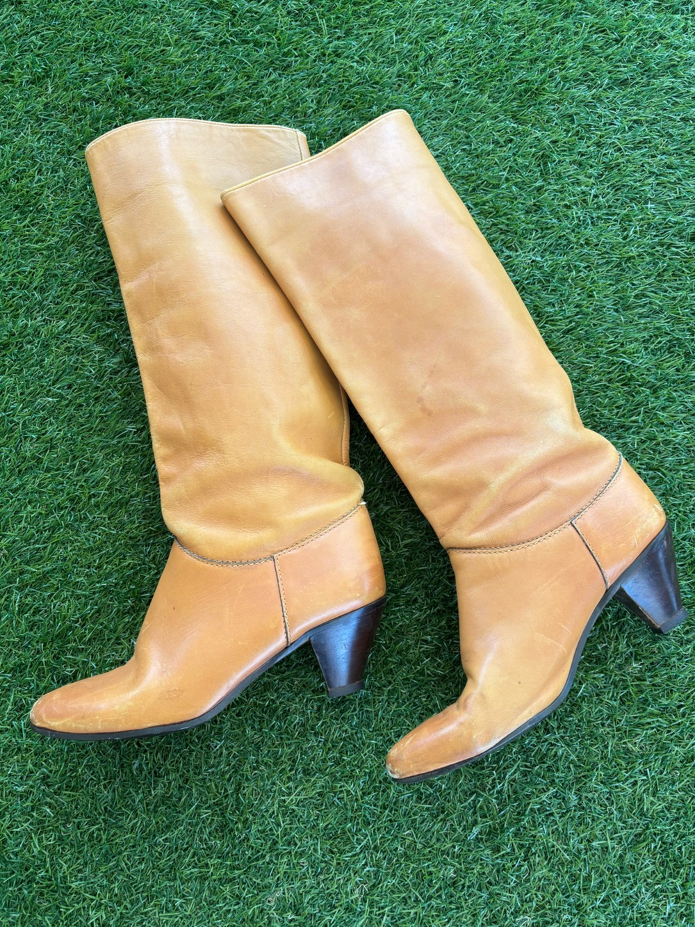 Vintage Italian Leather Women's Size 8  Heeled Boots